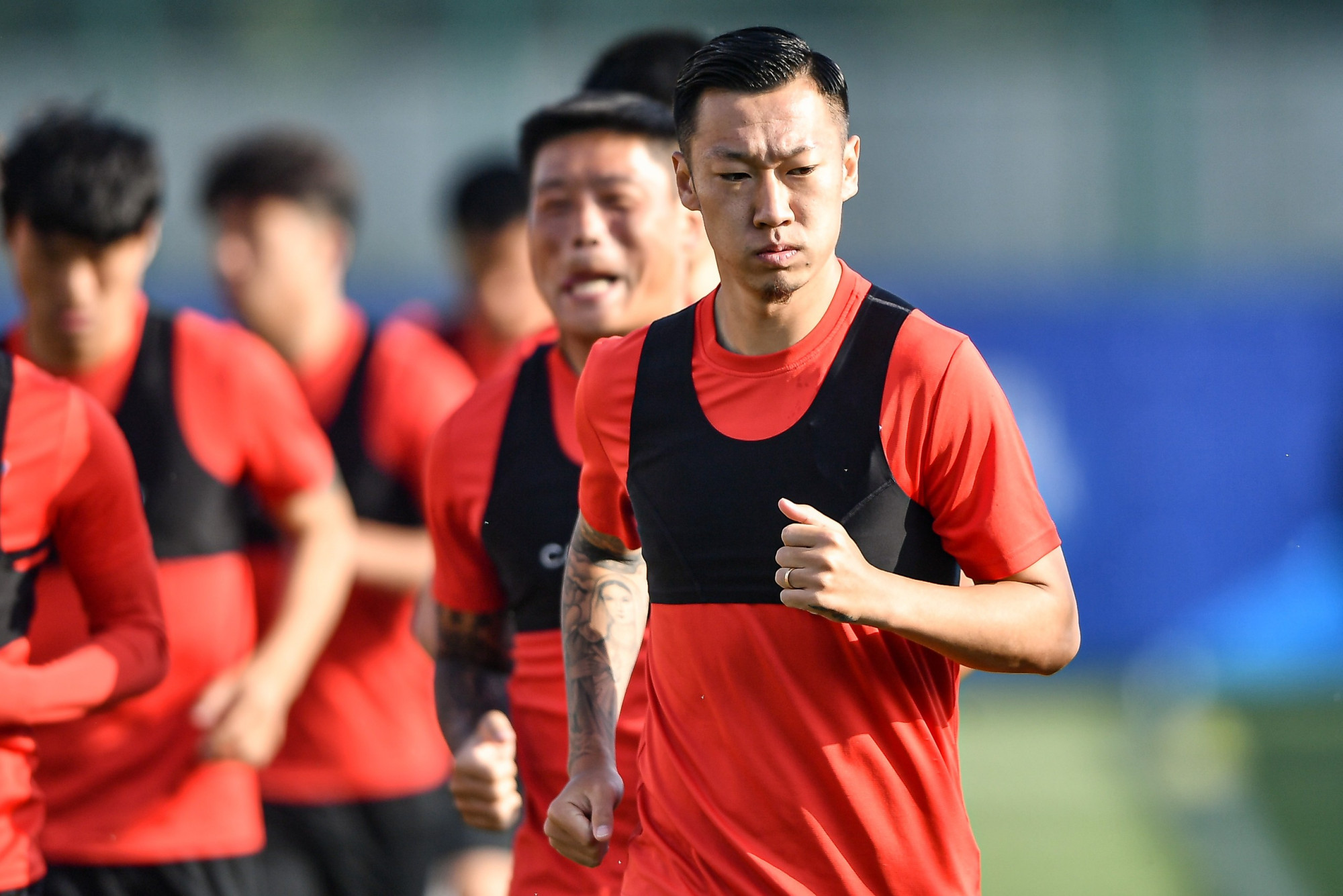 包含风云突变莱比锡赛前官宣签约，社区盾版图或变，管理层满意，赛季目标并未改变的词条