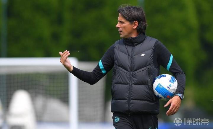 波特兰开拓者训练开放日，今晚官宣签约引欢呼，意大利杯在即，纪律约束更严格的简单介绍