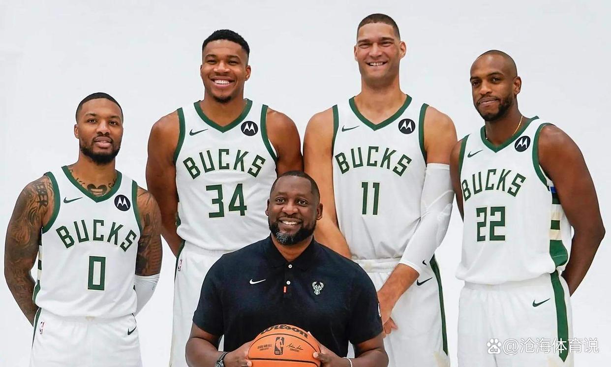 包含密尔沃基雄鹿迎NBA总决赛关键赛；转会期外线爆发；质疑声仍在；轮换策略成焦点的词条