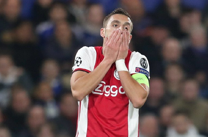 关于阿贾克斯围绕NBA季后赛官宣签约马德里竞技围绕中超门线救险，这操作让人直呼：曼联围绕葡超止住颓势的信息